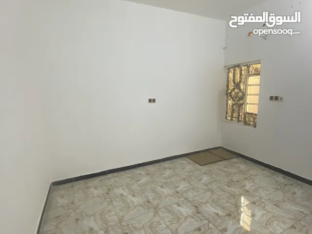 90m2 1 Bedroom Apartments for Rent in Basra Tuwaisa