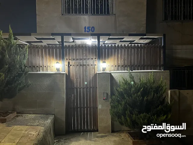 108 m2 4 Bedrooms Apartments for Sale in Amman Al Qwaismeh