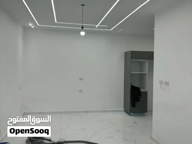160 m2 3 Bedrooms Apartments for Rent in Tripoli Al-Serraj
