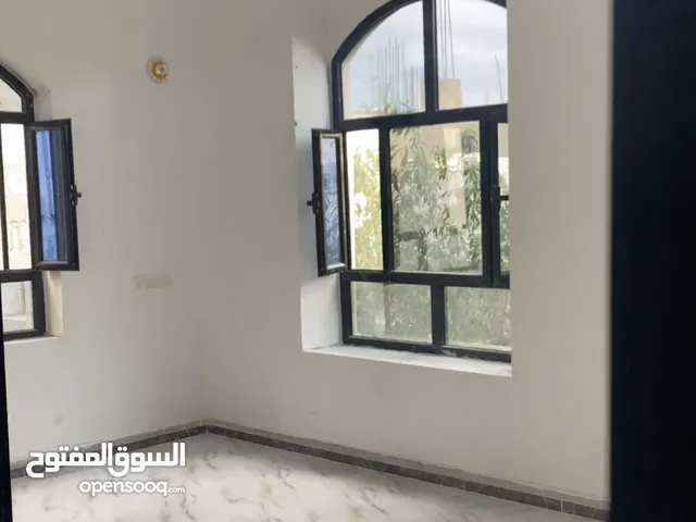 200 m2 4 Bedrooms Apartments for Rent in Sana'a Dar Silm