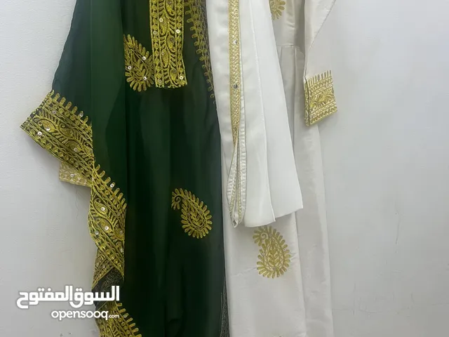 ملابس كشخه من ريالين الي 5 استعمال جدا قليل