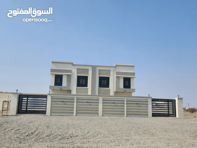 192 m2 4 Bedrooms Villa for Sale in Al Batinah Sohar
