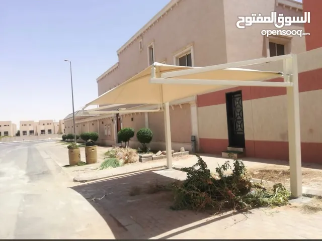 مظلات وسواتر