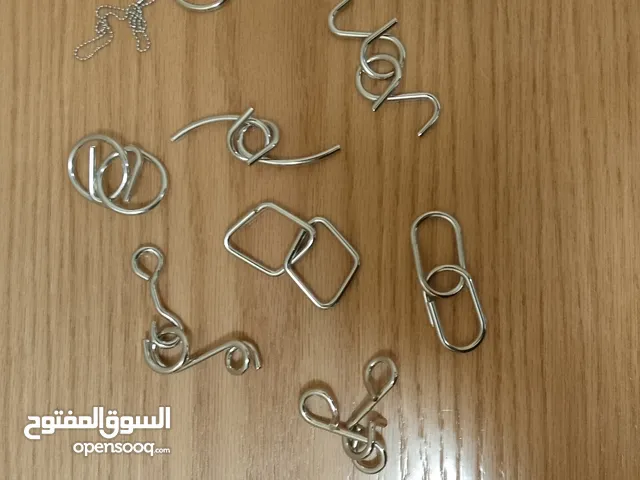 العاب . الغاز . قطع معدنية . للاذكياء