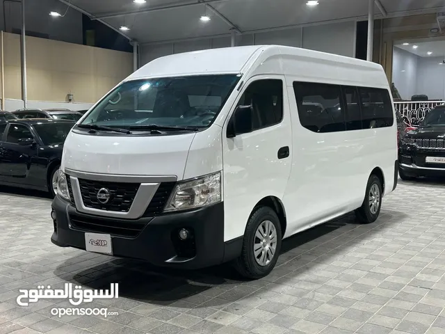 Nissan Urvan NV350