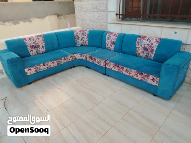 طقم كنب للبيع خشب ثقيل بسعر مناسب