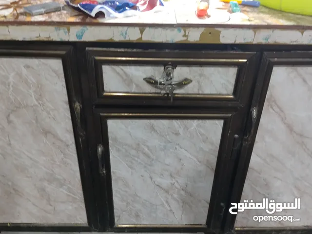 غراض مطعم للبيع