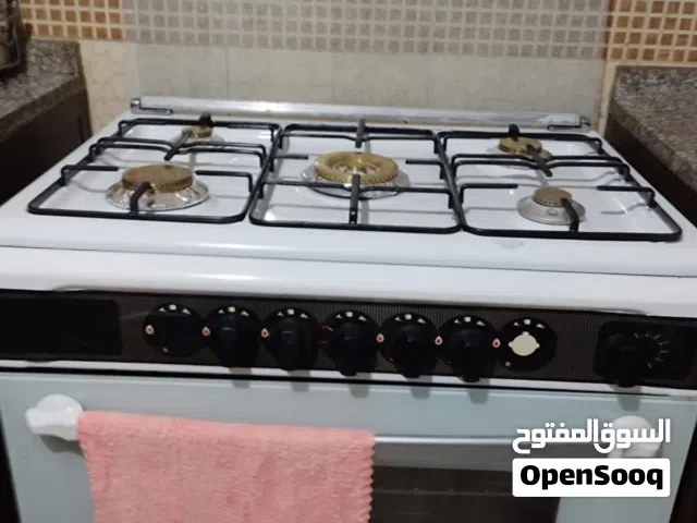 للبيع غاز منزلي 5 عيون مع فرن بحالة مرتبة