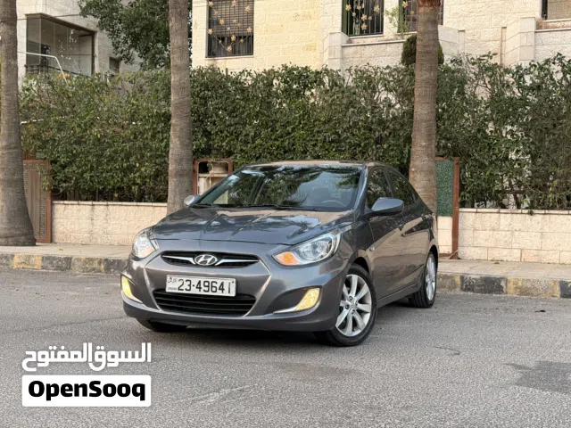 2012 Hyundai Accent GLS