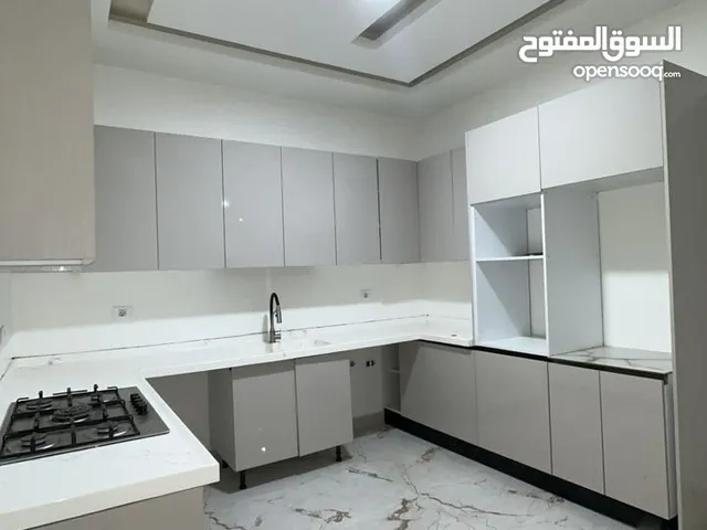200 m2 3 Bedrooms Apartments for Rent in Tripoli Al-Serraj