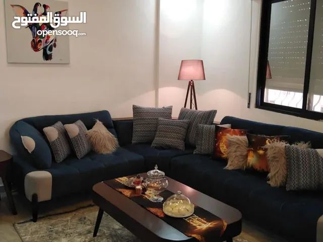 روووف سعر البلاش مساحة 204 متر من الداخل ساحات 60 متر على شارعين