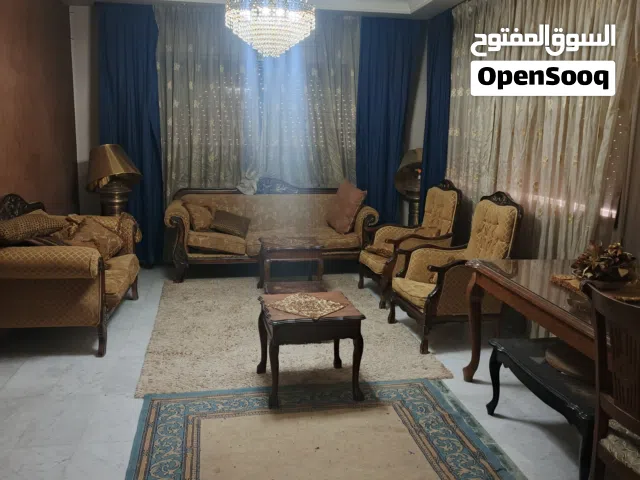 200 m2 3 Bedrooms Apartments for Rent in Amman Jabal Al Hussain