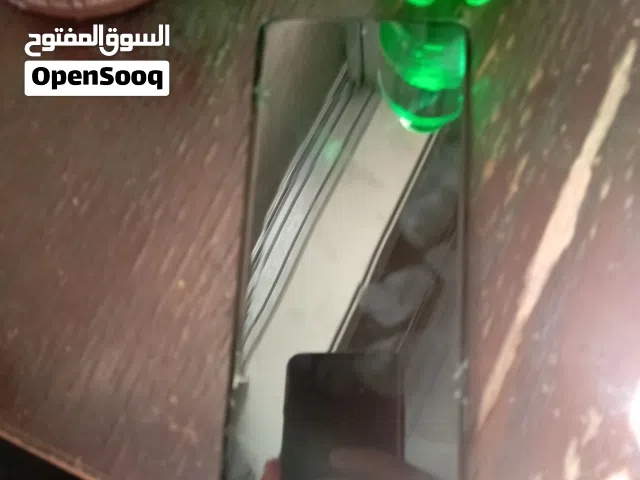 سامسنج s21 الترا 5Gفي حاله المستعمل فقك بدو تغير شاشاه