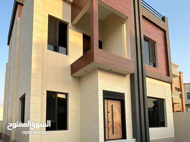 أغتنم الفرصة الآن للبيع فيلا راقية جدآ في المعبيلة الجنوبية موقع الفيلا جدآ ممتاز