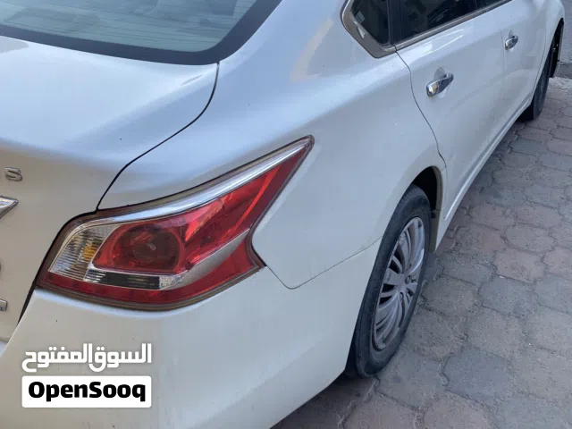2015 نيسان التيما SL Sport