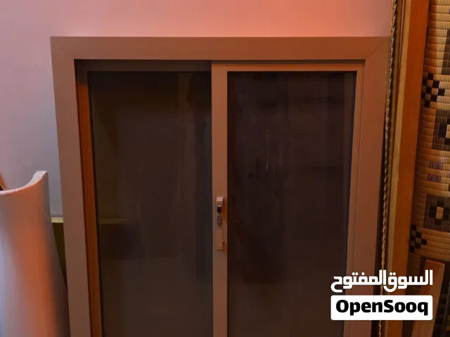 نافذة المنيوم مستعملة للبيع