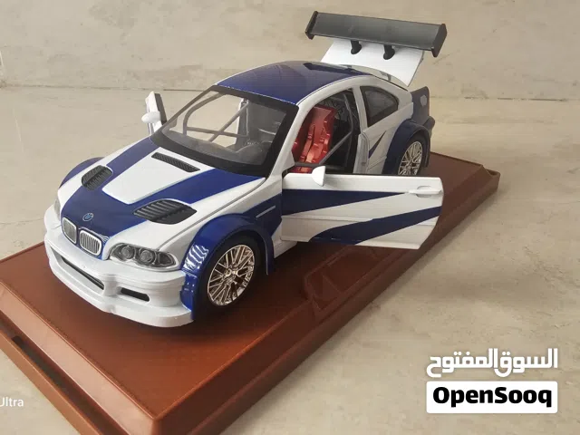 مجسم بي ام مقاس 20 سم