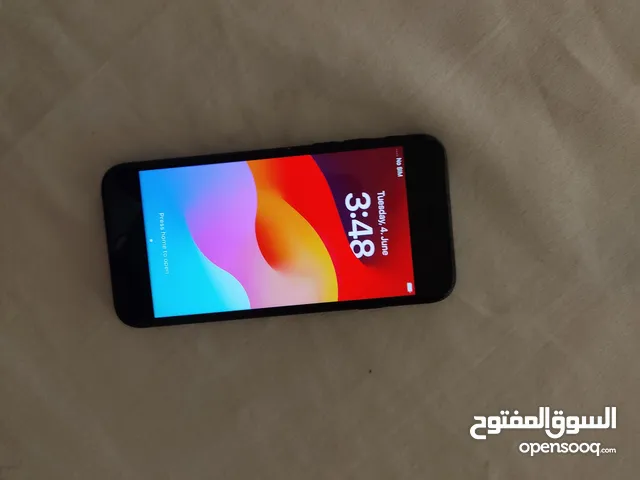 Apple iPhone SE 64 GB in Amman