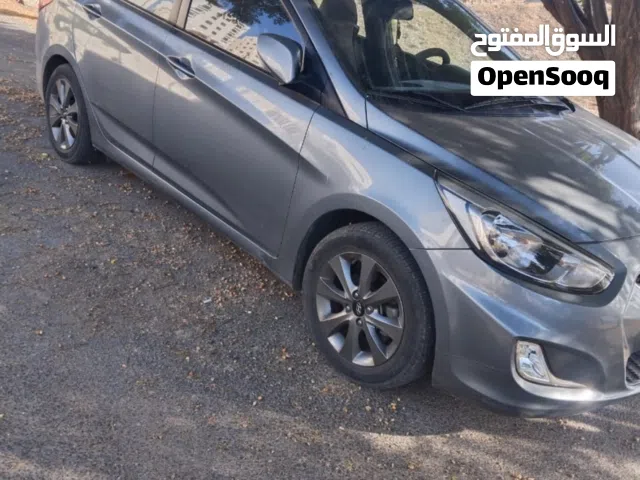 2018, هيونداي, اكسنت, Standard