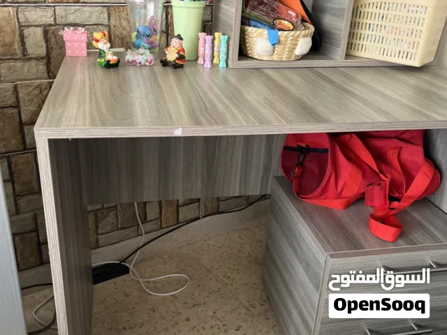 مكتب دراسي استعمال جديد مطلوب فيه 35