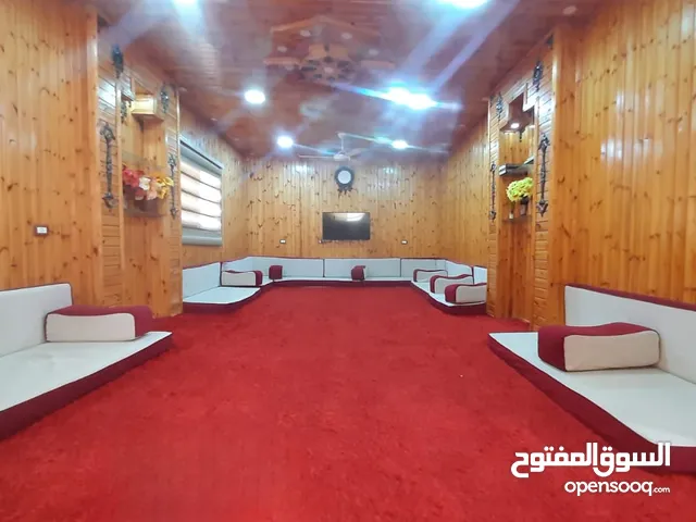 أثاث بيت للبيع المستعجل بسبب الرحيل ، للتواصل عبر الرسائل لأن الرقم المثبت مفصول .. وشكرآ