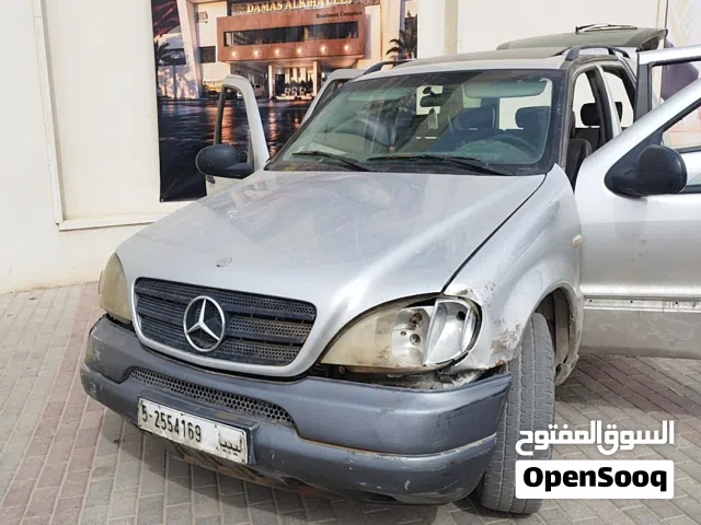 1999 مرسيدس بنز اخرى 320