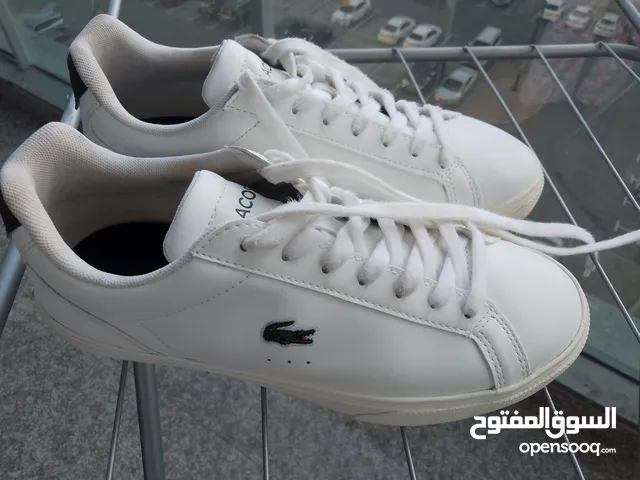 Lacoste unisex used a few times only! super cool aed90