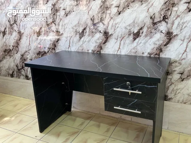 بسعررر حرق مكاتب الشركات و الموظفين توفرت بأحدث و اجمل ديزاين خشب لامينت مكفول مستورد