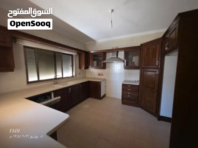 210 m2 3 Bedrooms Apartments for Rent in Amman Khalda