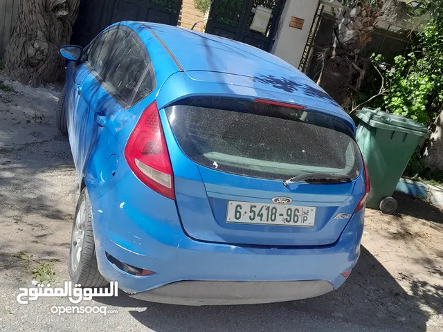 فورد فيستا 2012 عادي