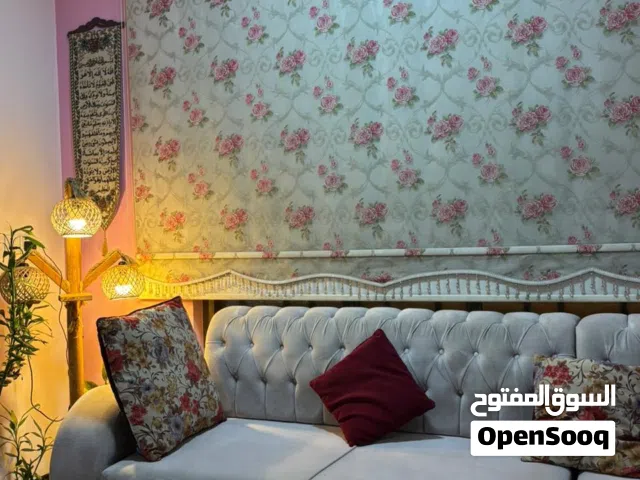 ديوان قنفات تركي مستعمل شي قليل صناعة قويه وتكمة وكلش قوي وثكيل