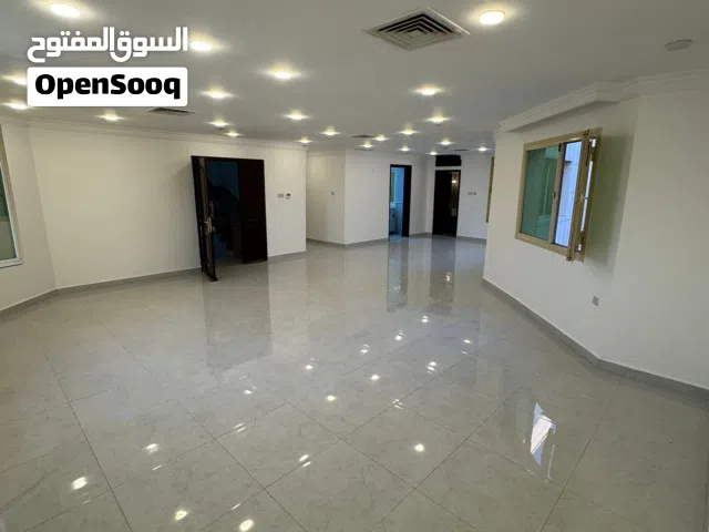 شقه ب سلوي 4 غرف (1) ماستر + غ خادمه إ