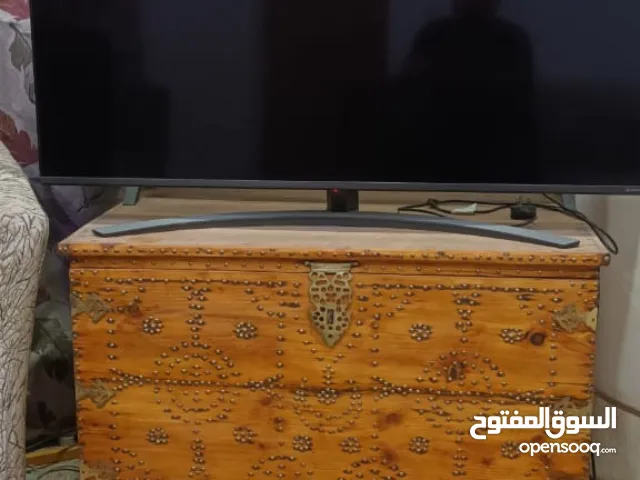 (اقرأ الوصف) صندقجة انتيكة تحفة مال زمان الطيبين 92 سم عرض،58 سم عمق،62 سم ارتفاع ب 260 ألف