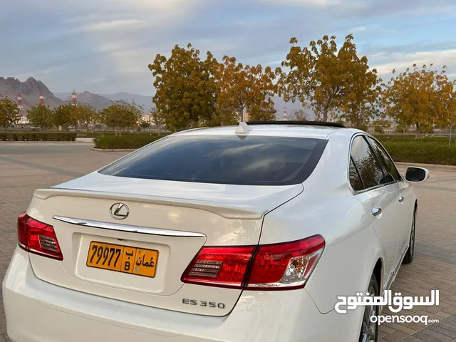 Used Lexus ES in Al Dakhiliya