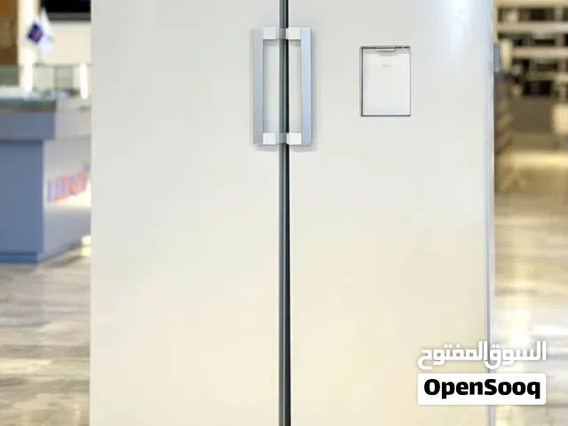 ثلاجه ومجمده عمودي تؤام  ماركة ايفولي وتوصيل مجانا