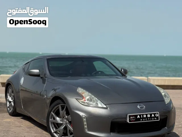 2016 نيسان Z 370