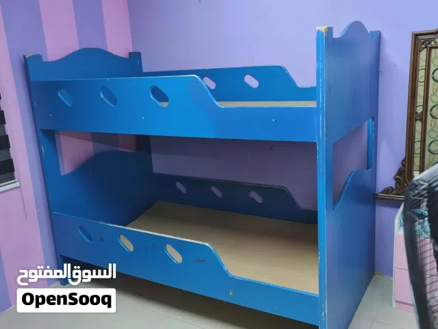 تخت مزدوج (( طابقين )) مستعمل للبيع المستعجل