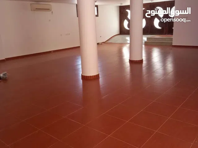 بدرون مخزن للايجار