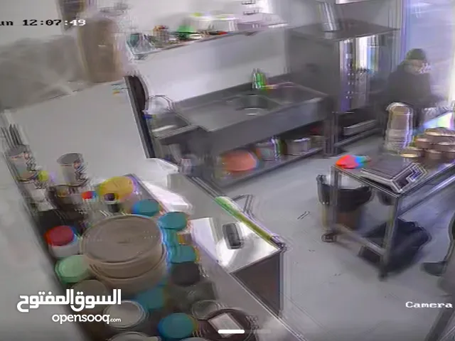 للبيع مطبخ جاهز بالكامل مع عقد توريد سنوي مضمون البيع يتم عن طريق التأكد من القدره على الاداره فقط