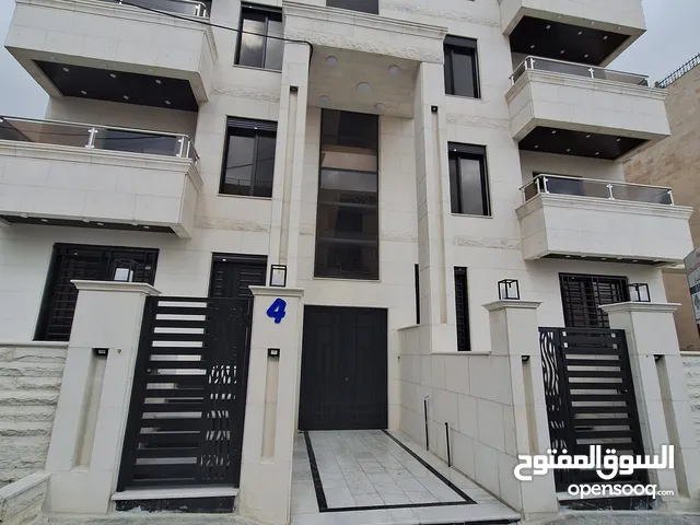225m2 More than 6 bedrooms Apartments for Sale in Amman Jubaiha