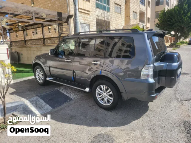 2016 Mitsubishi Pajero GLS Plus