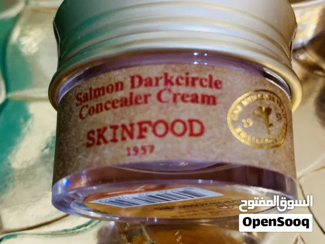 Salmon Dark circle Eye Concealer Cream