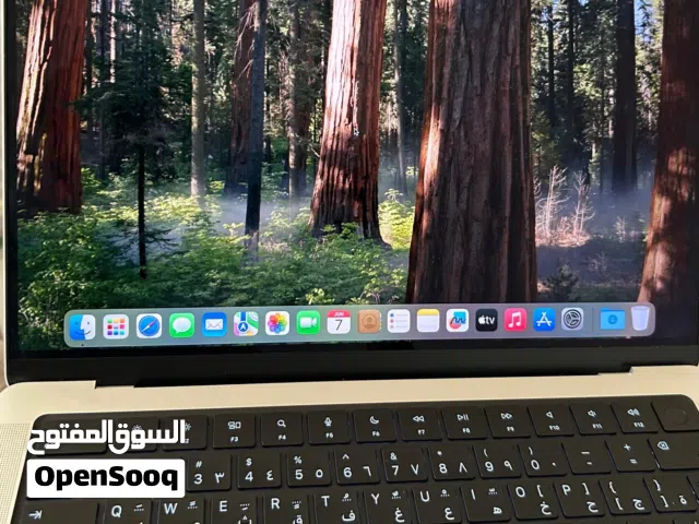 MacBook pro 24RAaM 1TB