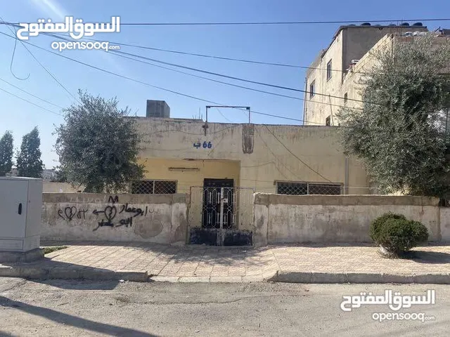 180 m2 2 Bedrooms Townhouse for Sale in Amman Al Qwaismeh