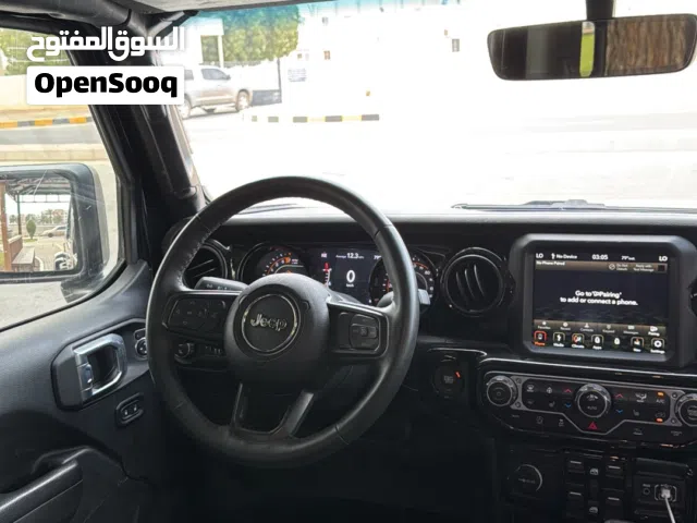 2022 جيب جلادياتور Overland