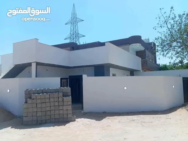 100 m2 2 Bedrooms Townhouse for Sale in Tripoli Janzour