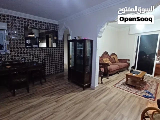 شارع جمال عبدالناصر عالرئيسي بالقرب من محل فواح سابقا