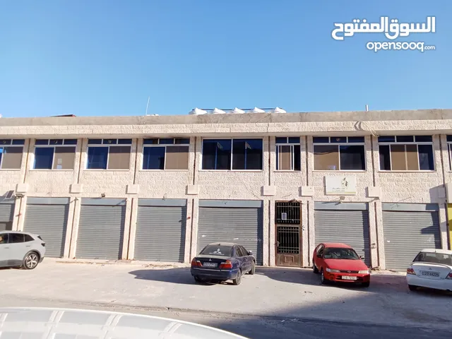 مصنع صغير ضمن مجمع صناعي نظيف جاهز ولم يعمل للبيع