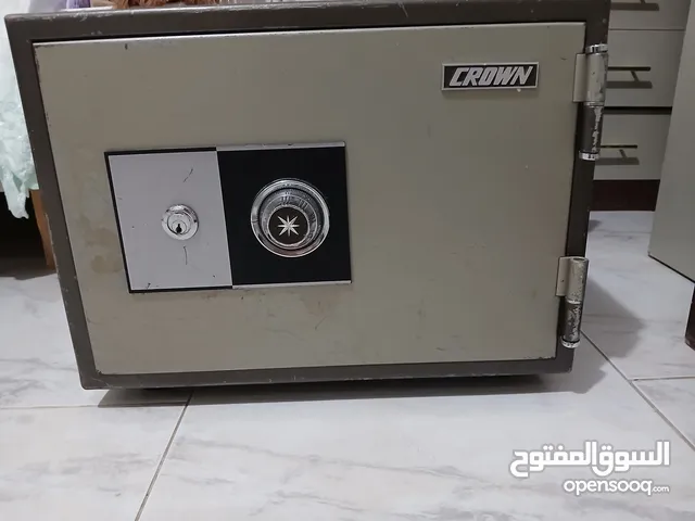 خزانه للبيع