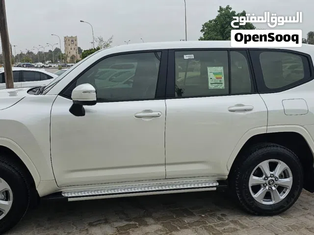SUV Toyota in Dhofar